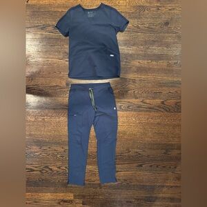 XS FIGS Navy Scrub Set